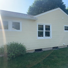 Stunning-House-Wash-in-Oxford-Ohio 3